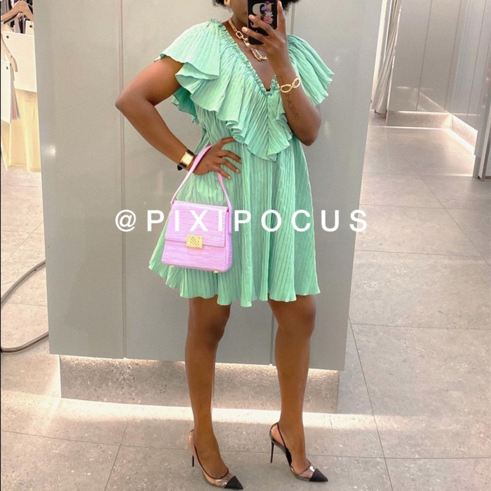 ❌ - Picture 10 of 13